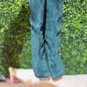 Elegant Wintery Green Heeled Boots